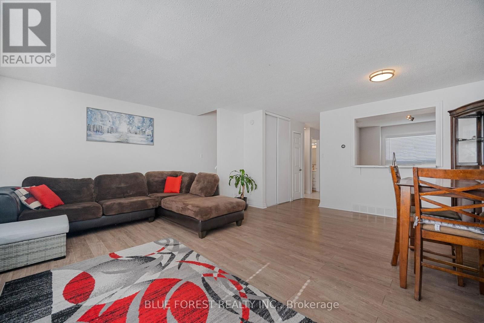 15 - 450 POND MILLS ROAD Image 11