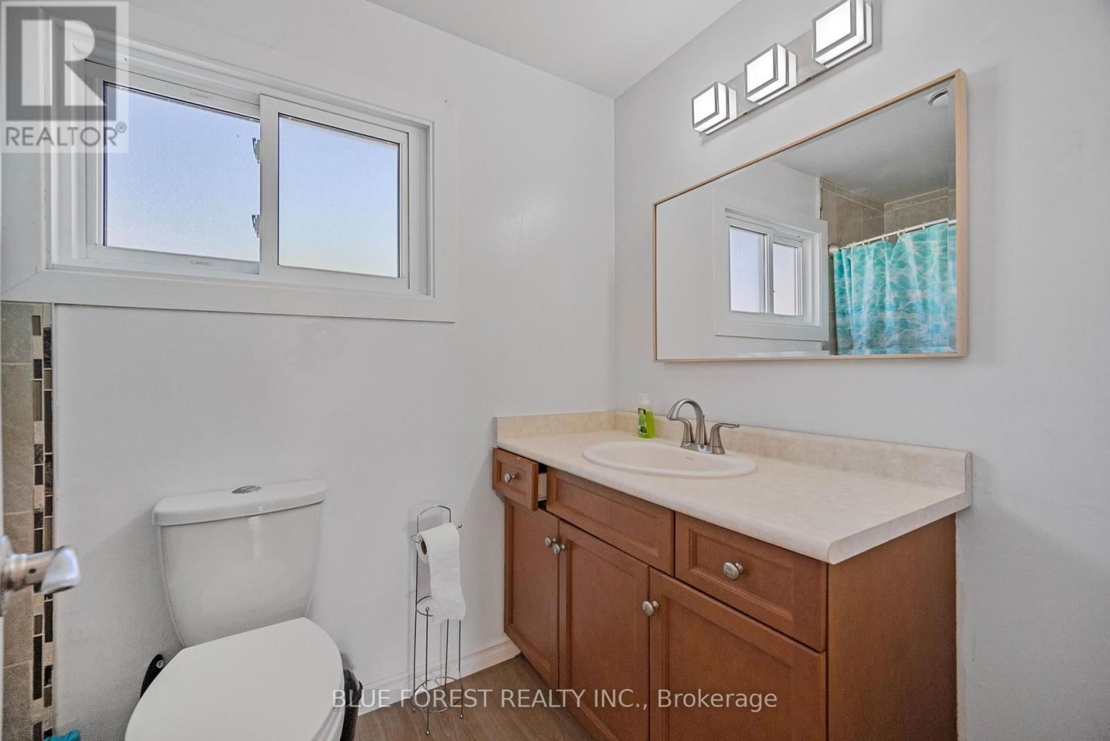 15 - 450 POND MILLS ROAD Image 17