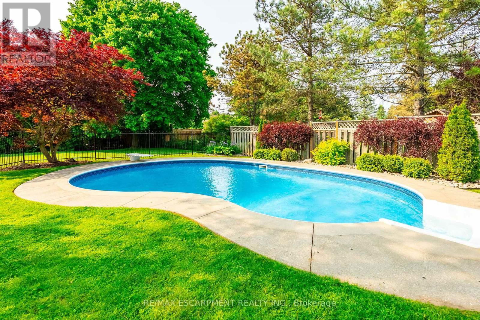 21 MEANDER CLOSE Image 40