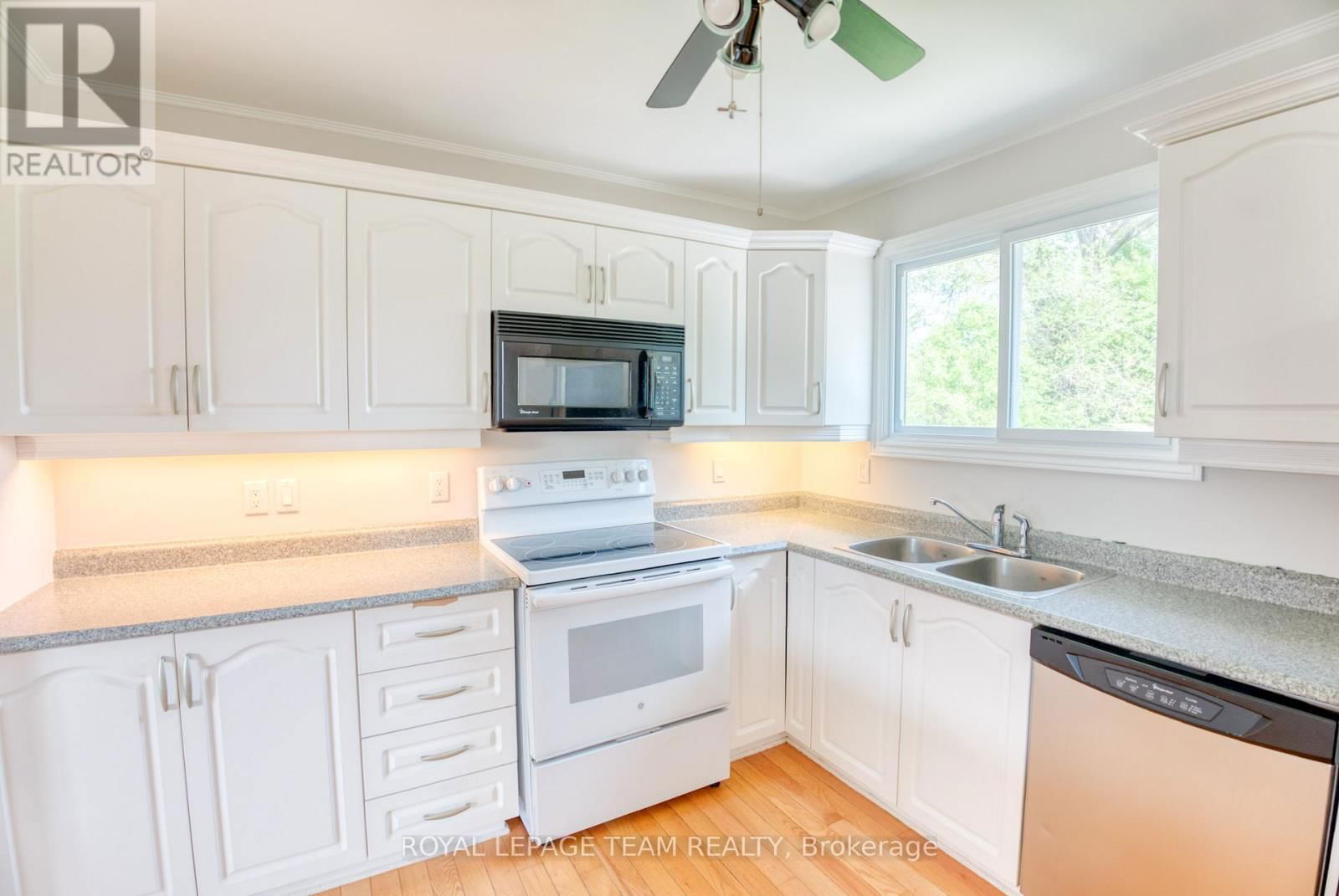 254 WILFRED CRESCENT Image 11