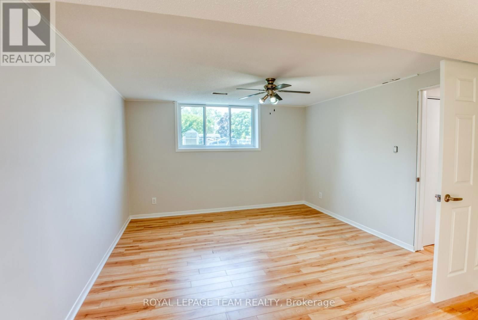 254 WILFRED CRESCENT Image 24