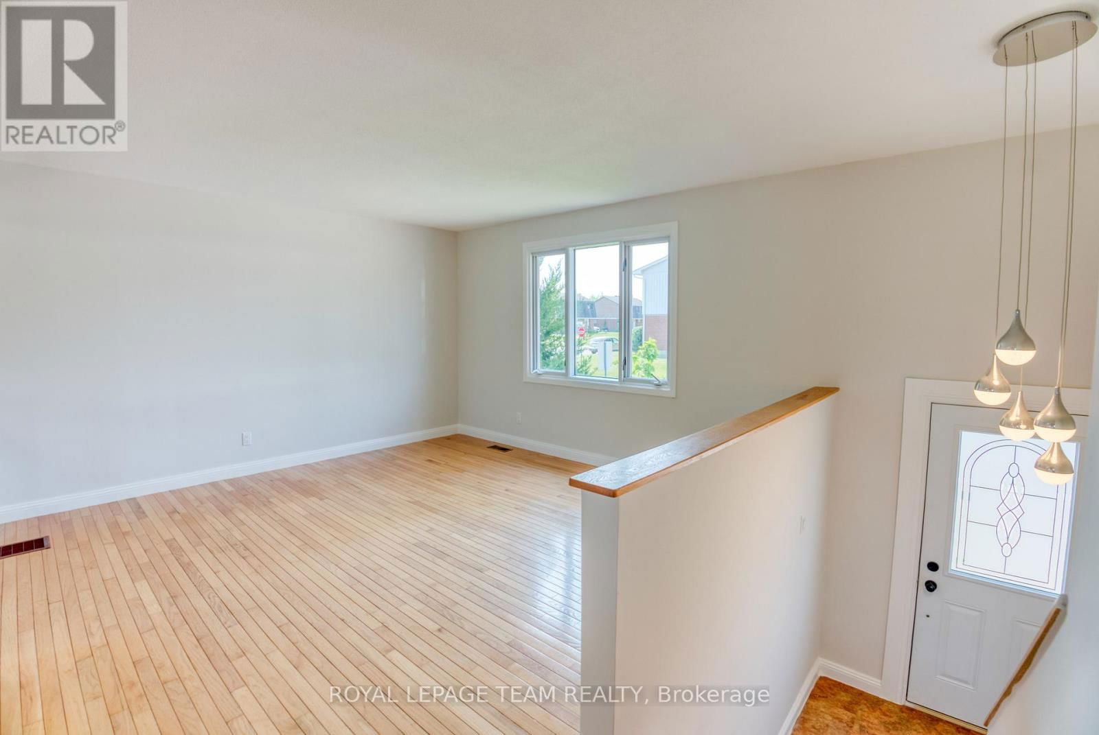 254 WILFRED CRESCENT Image 5
