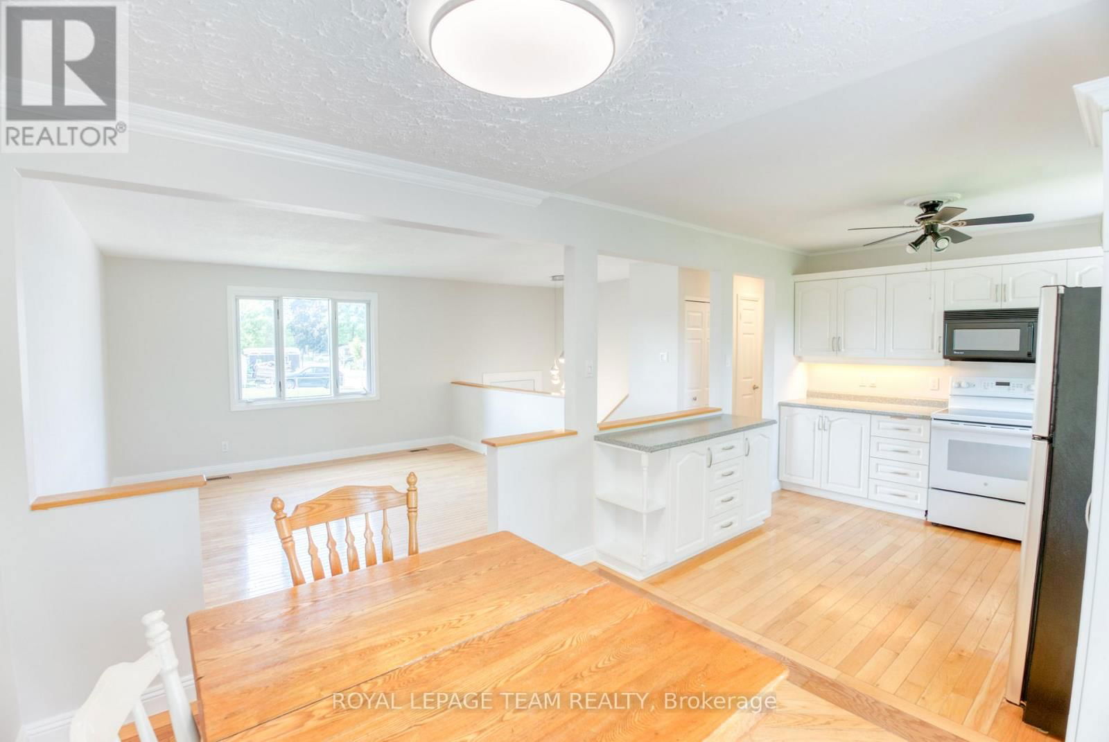 254 WILFRED CRESCENT Image 9