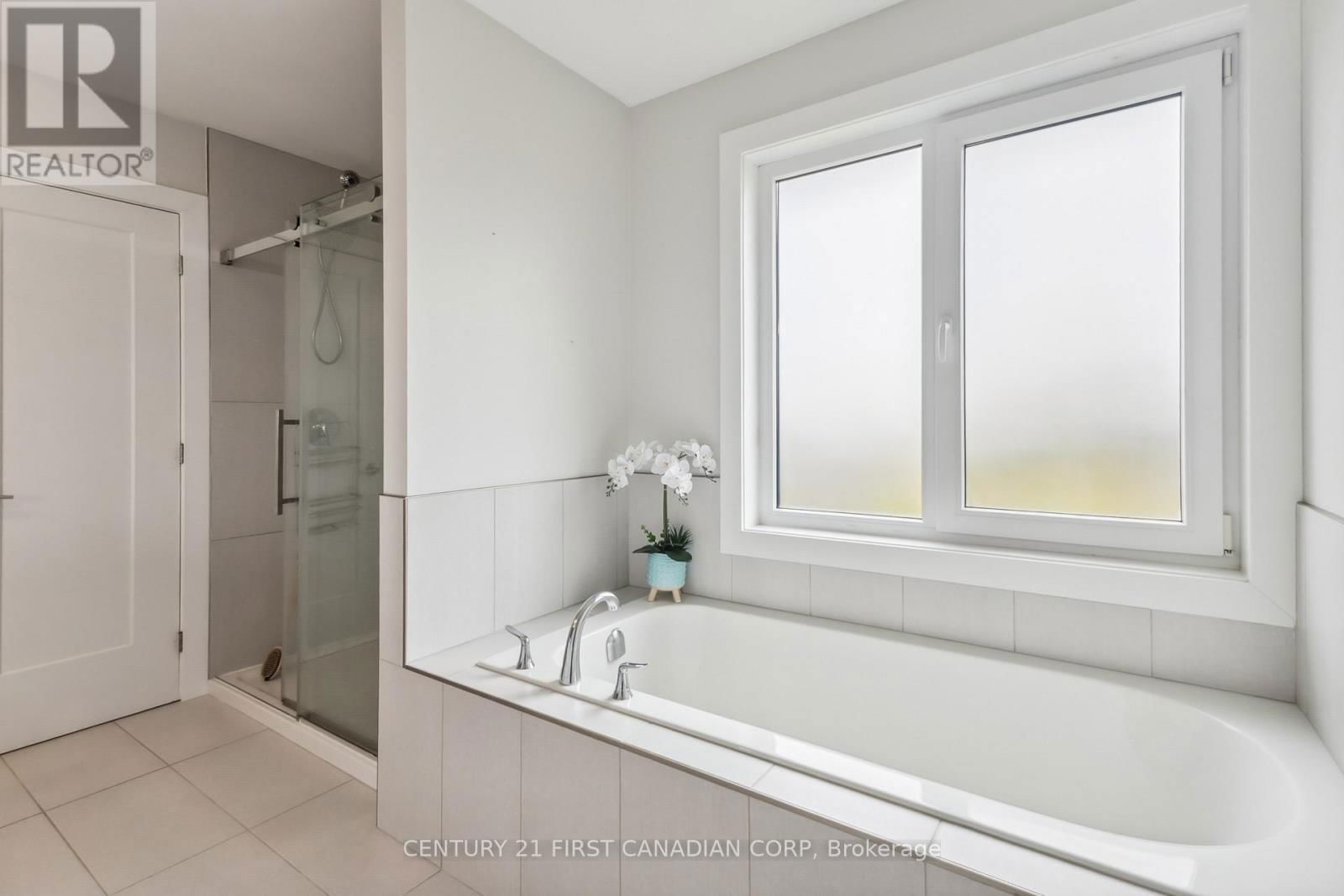67 - 41 EARLSCOURT TERRACE Image 35
