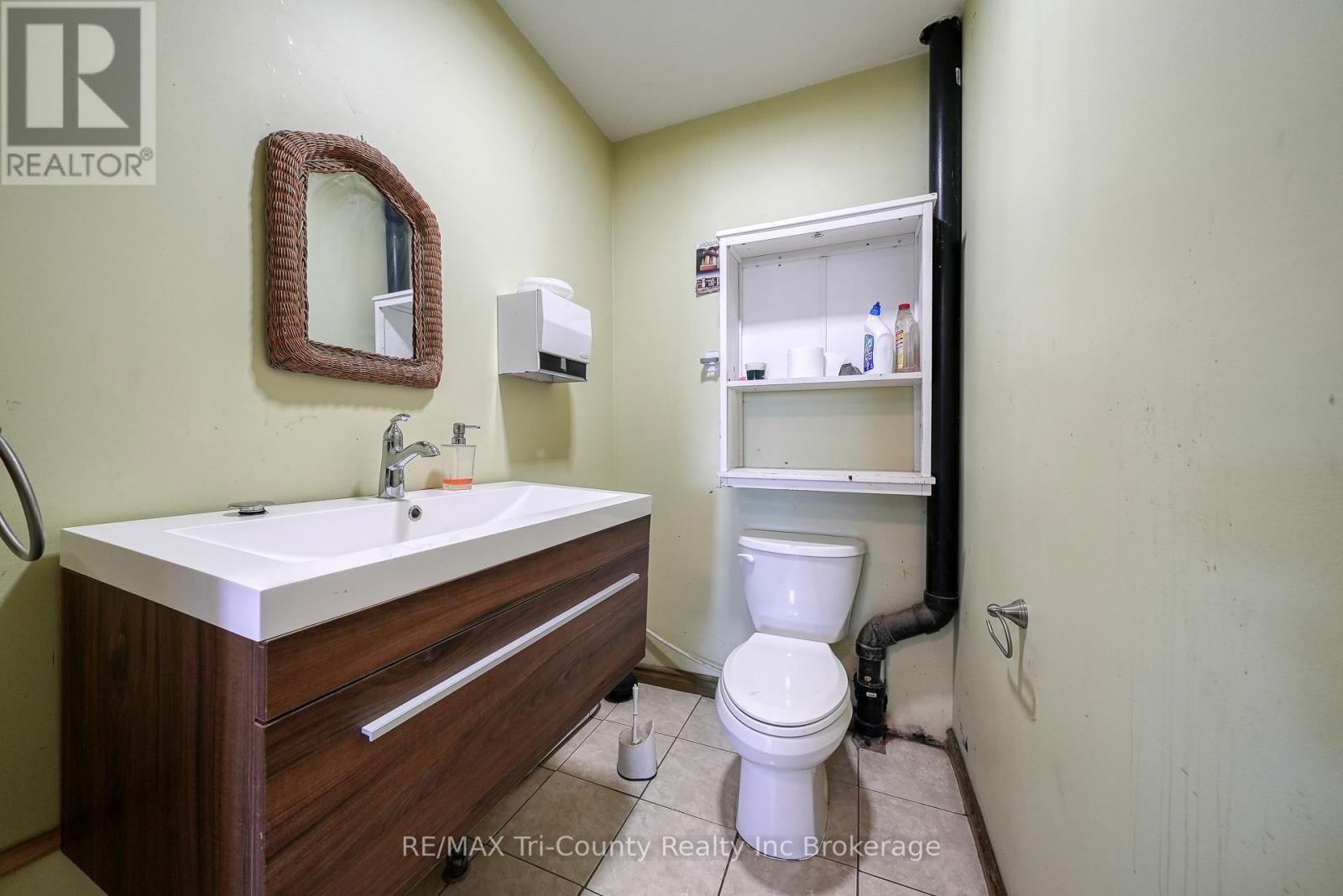 9693 CULLODEN ROAD Image 19