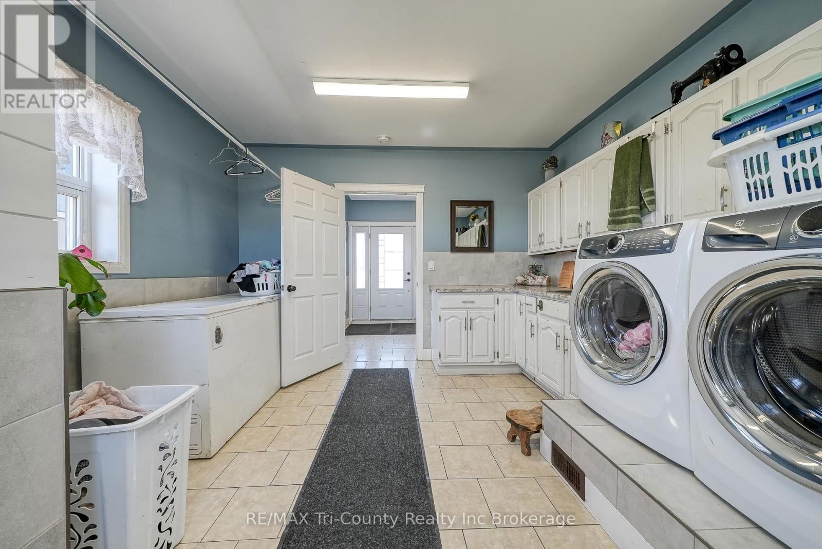 9693 CULLODEN ROAD Image 22