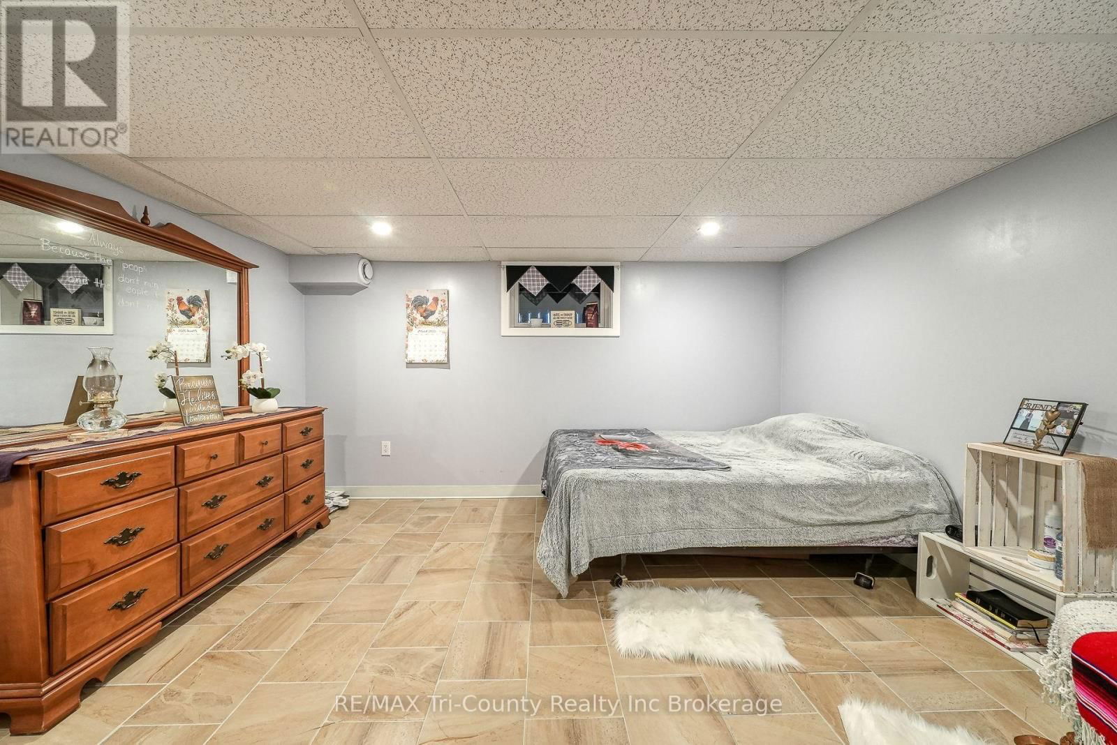 9693 CULLODEN ROAD Image 24