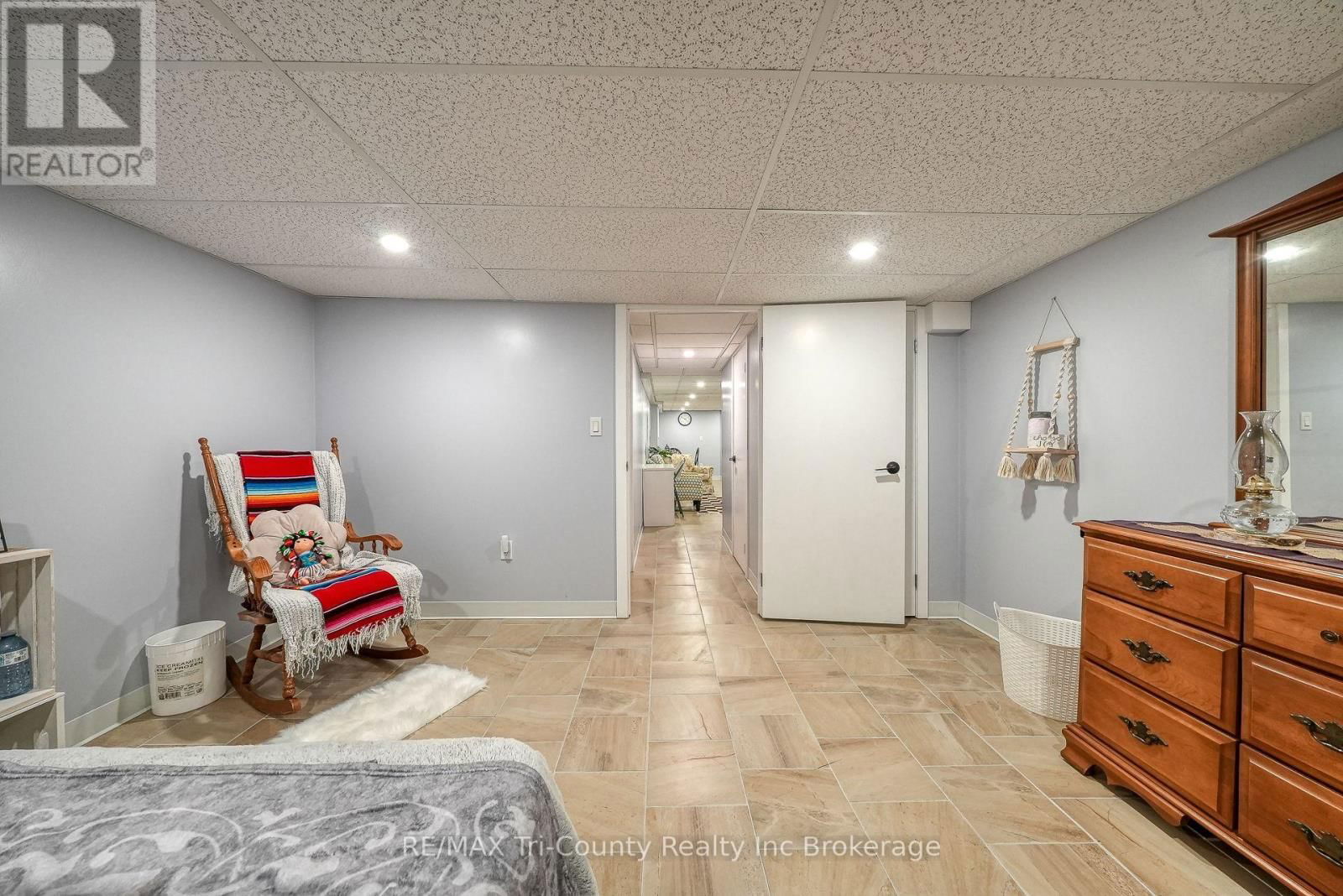 9693 CULLODEN ROAD Image 25