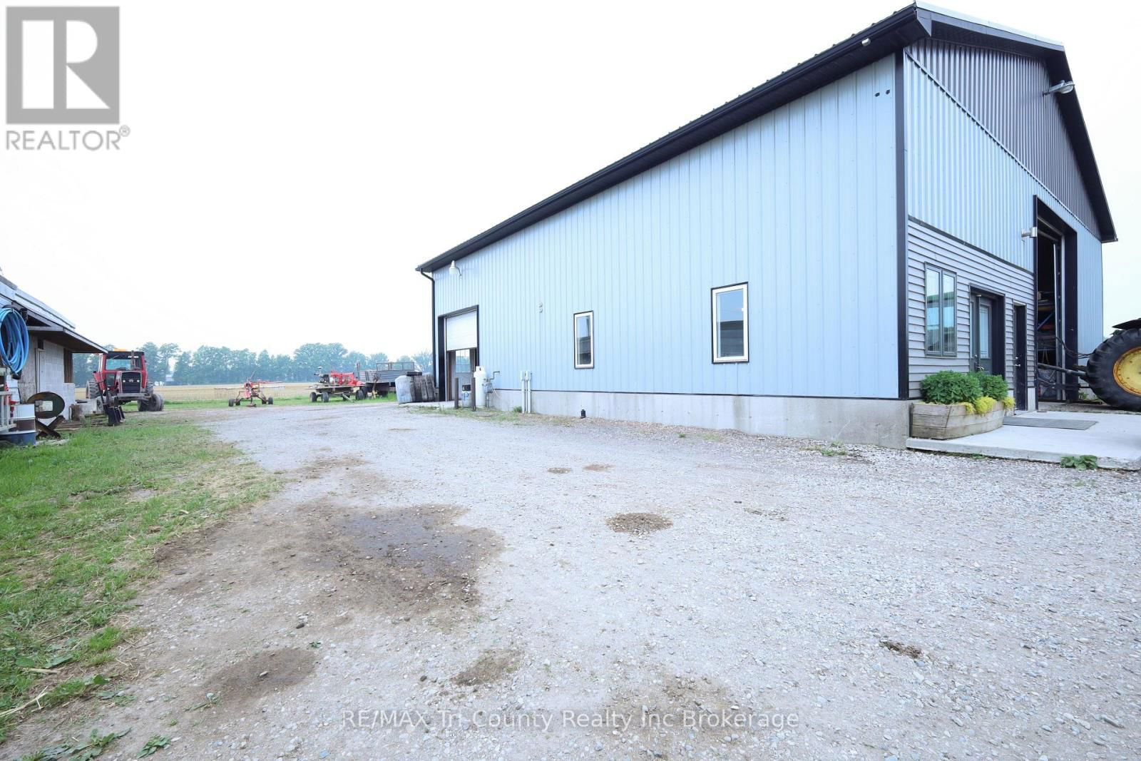 9693 CULLODEN ROAD Image 36