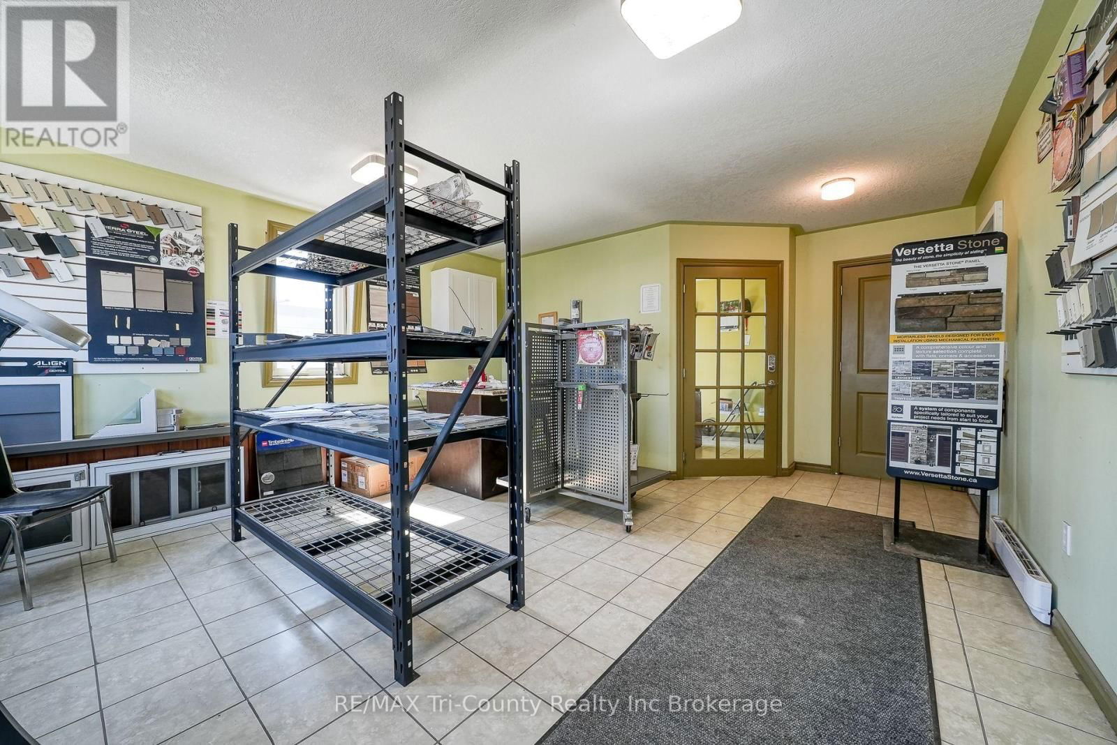 9693 CULLODEN ROAD Image 40