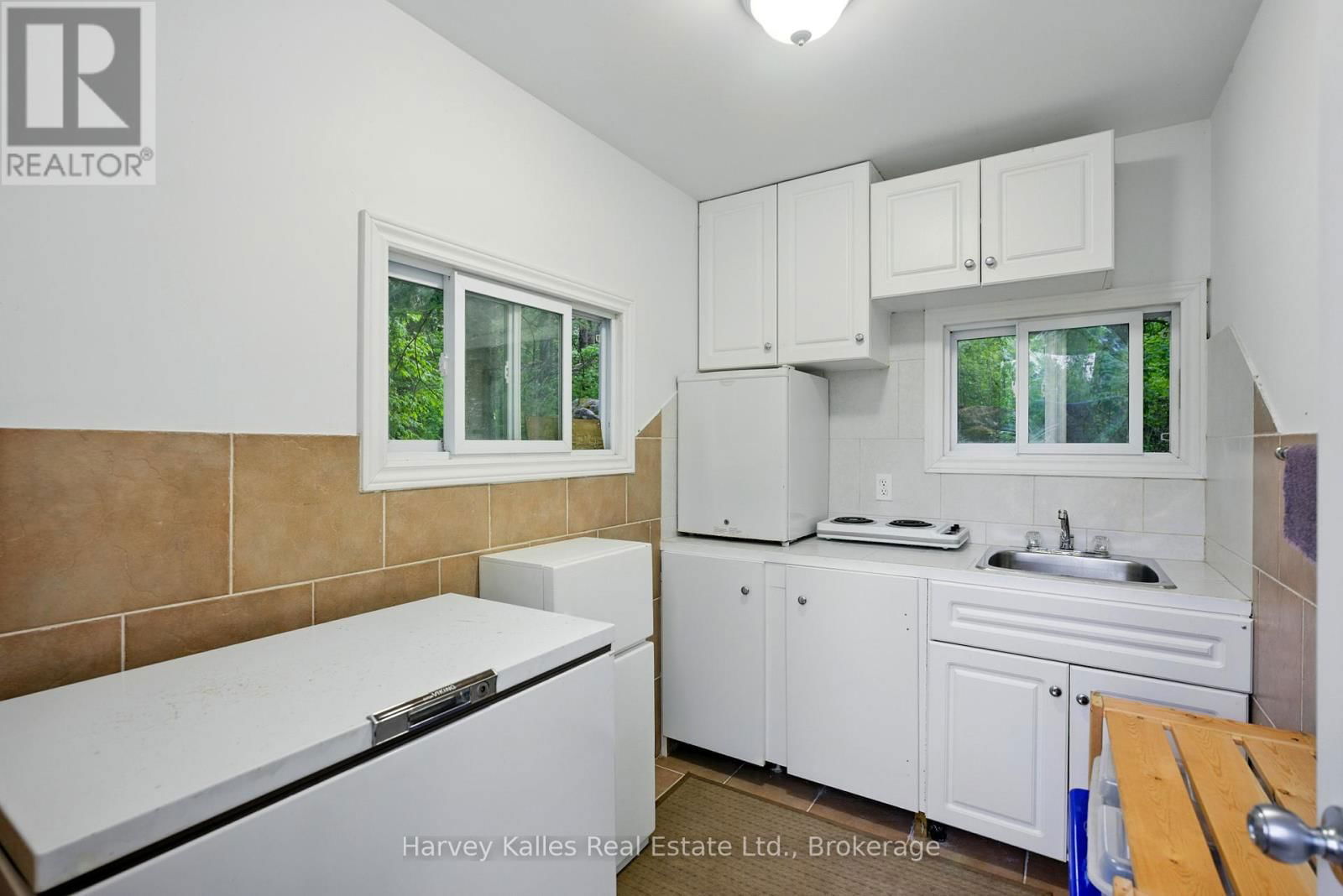 1165 PETERSON ROAD Image 32