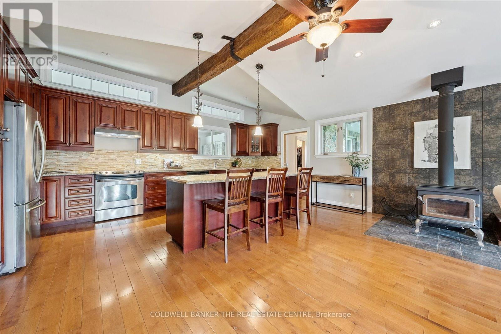 798213 3RD LINE Image 13