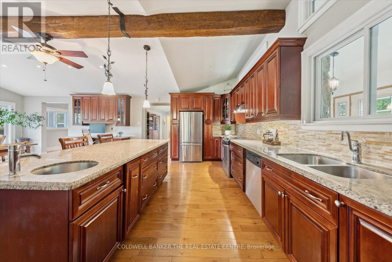798213 3RD LINE Image 16