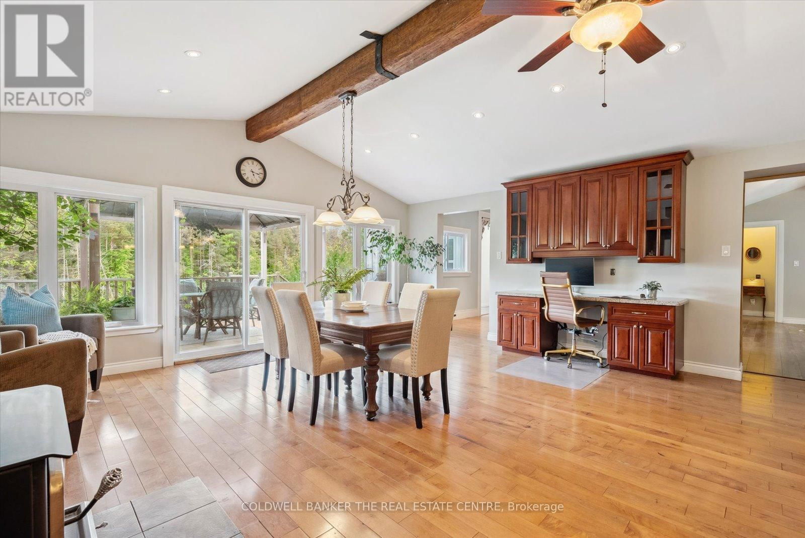 798213 3RD LINE Image 17