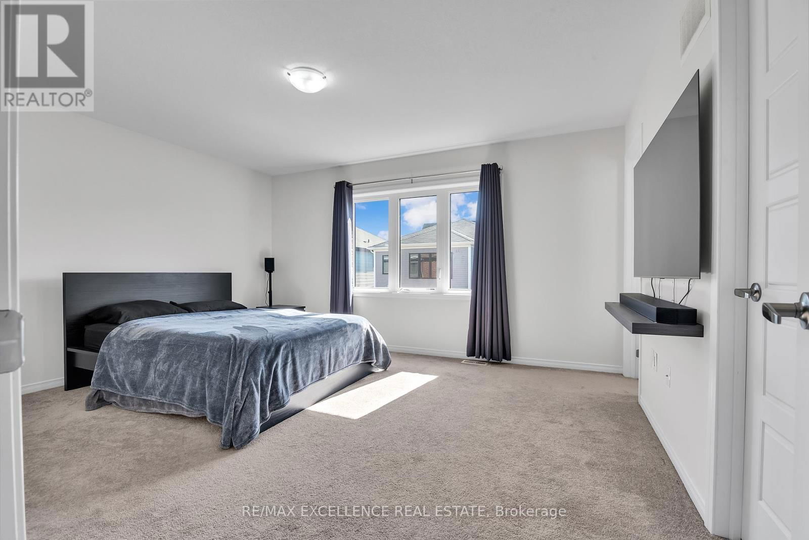 12 WHITHORN CRESCENT Image 19
