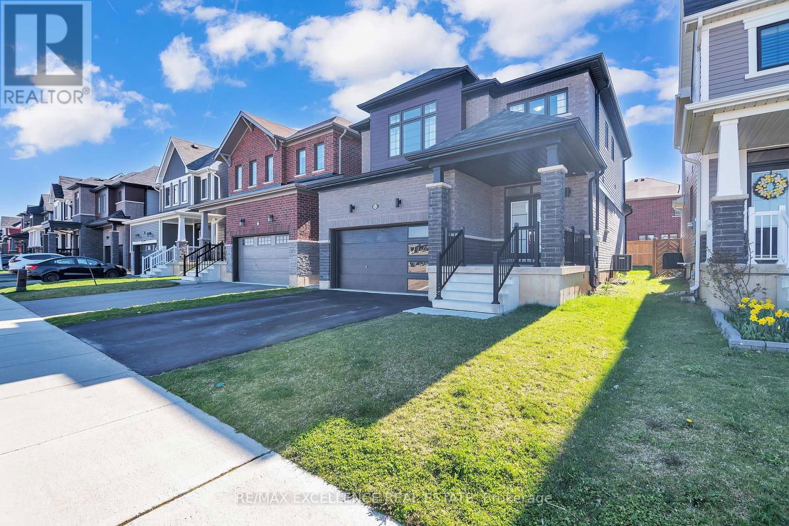 12 WHITHORN CRESCENT Image 2