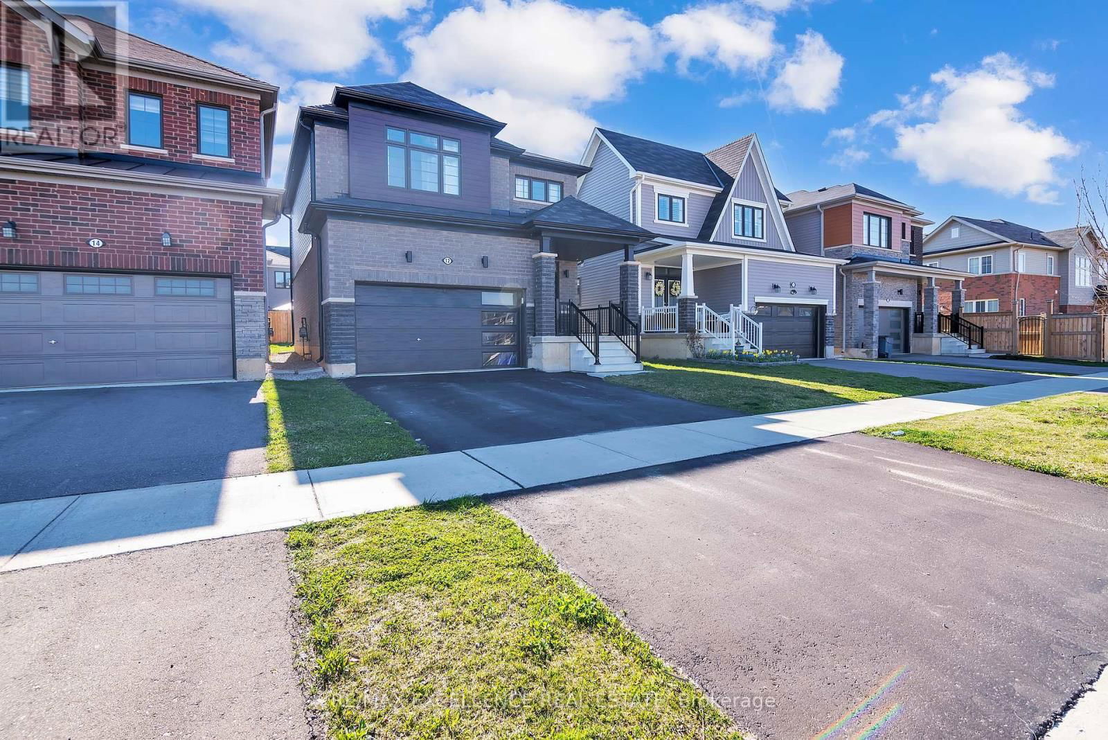 12 WHITHORN CRESCENT Image 3