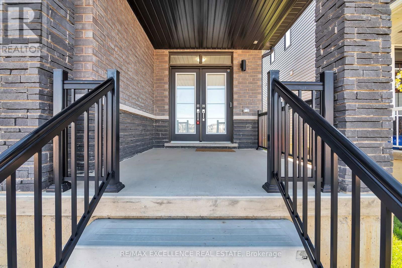 12 WHITHORN CRESCENT Image 4