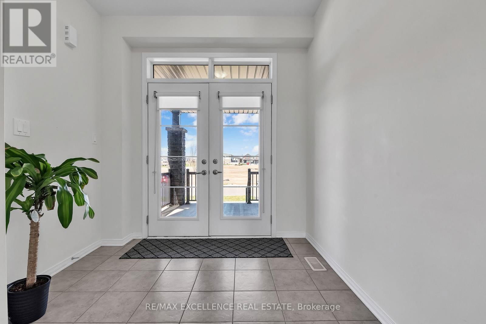 12 WHITHORN CRESCENT Image 6