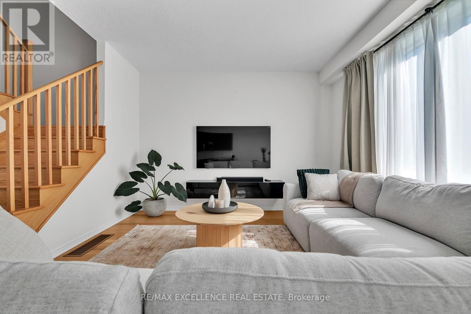 12 WHITHORN CRESCENT Image 7