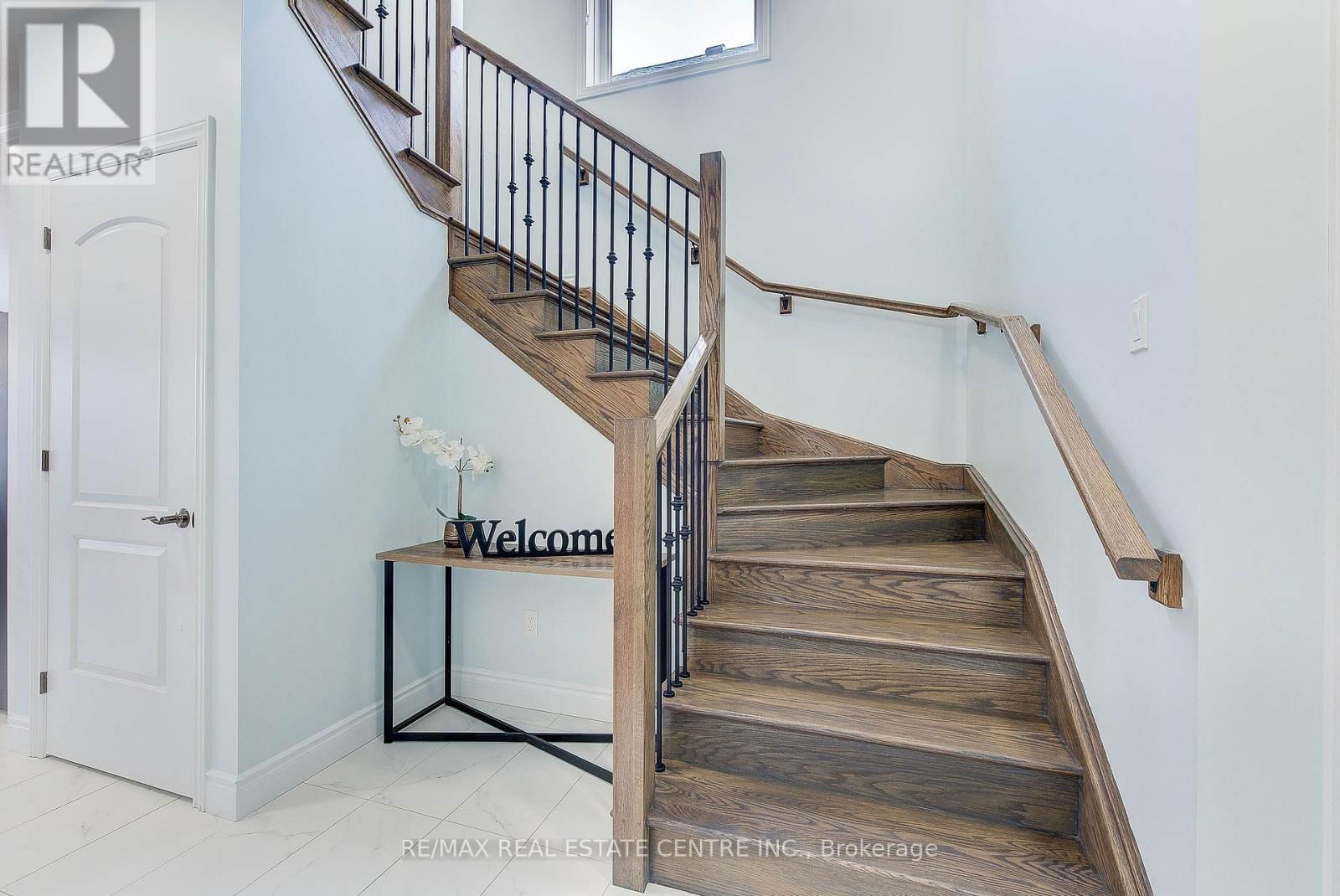 1600 NOAH BEND Image 22