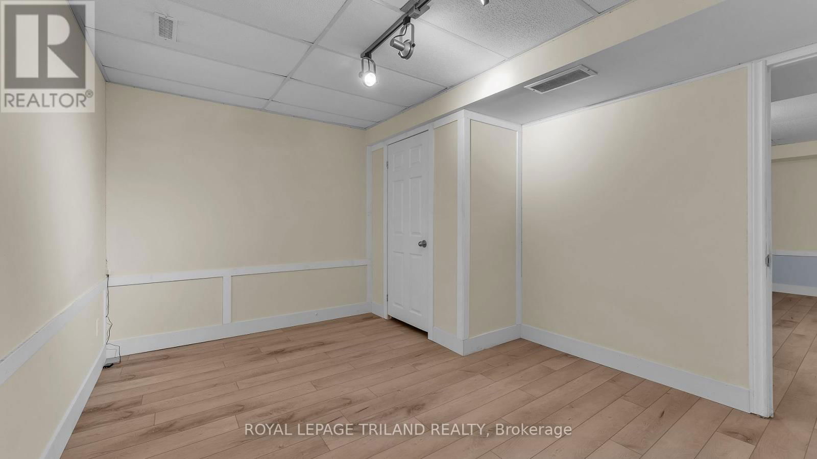 28 - 1574 RICHMOND STREET Image 23