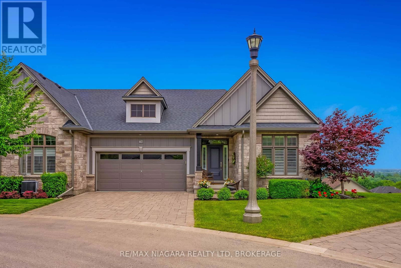 28 RIDGEVIEW CRESCENT Image 1