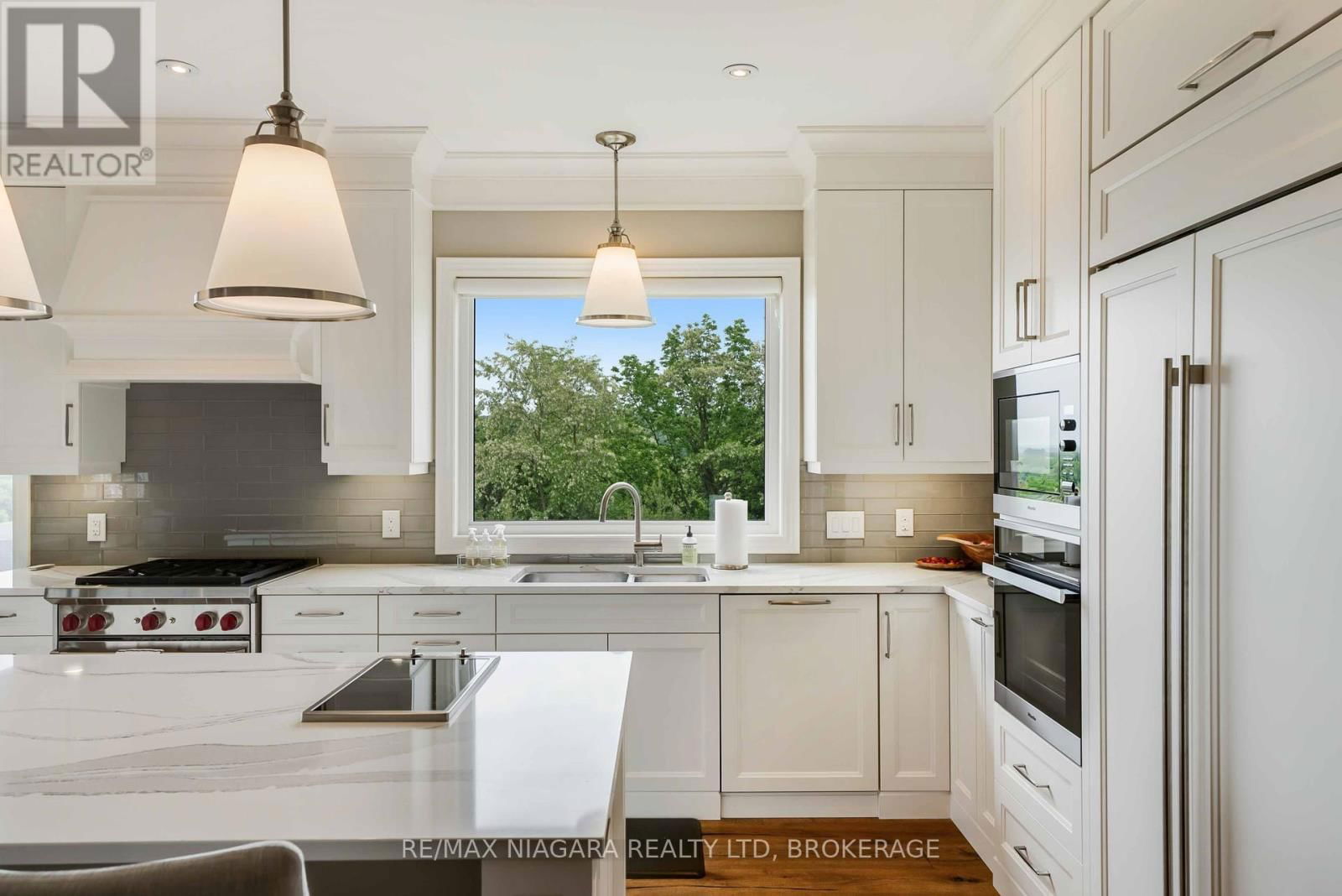 28 RIDGEVIEW CRESCENT Image 12