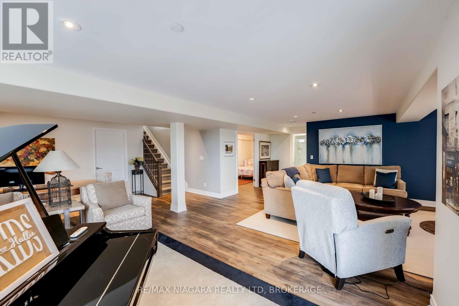 28 RIDGEVIEW CRESCENT Image 36