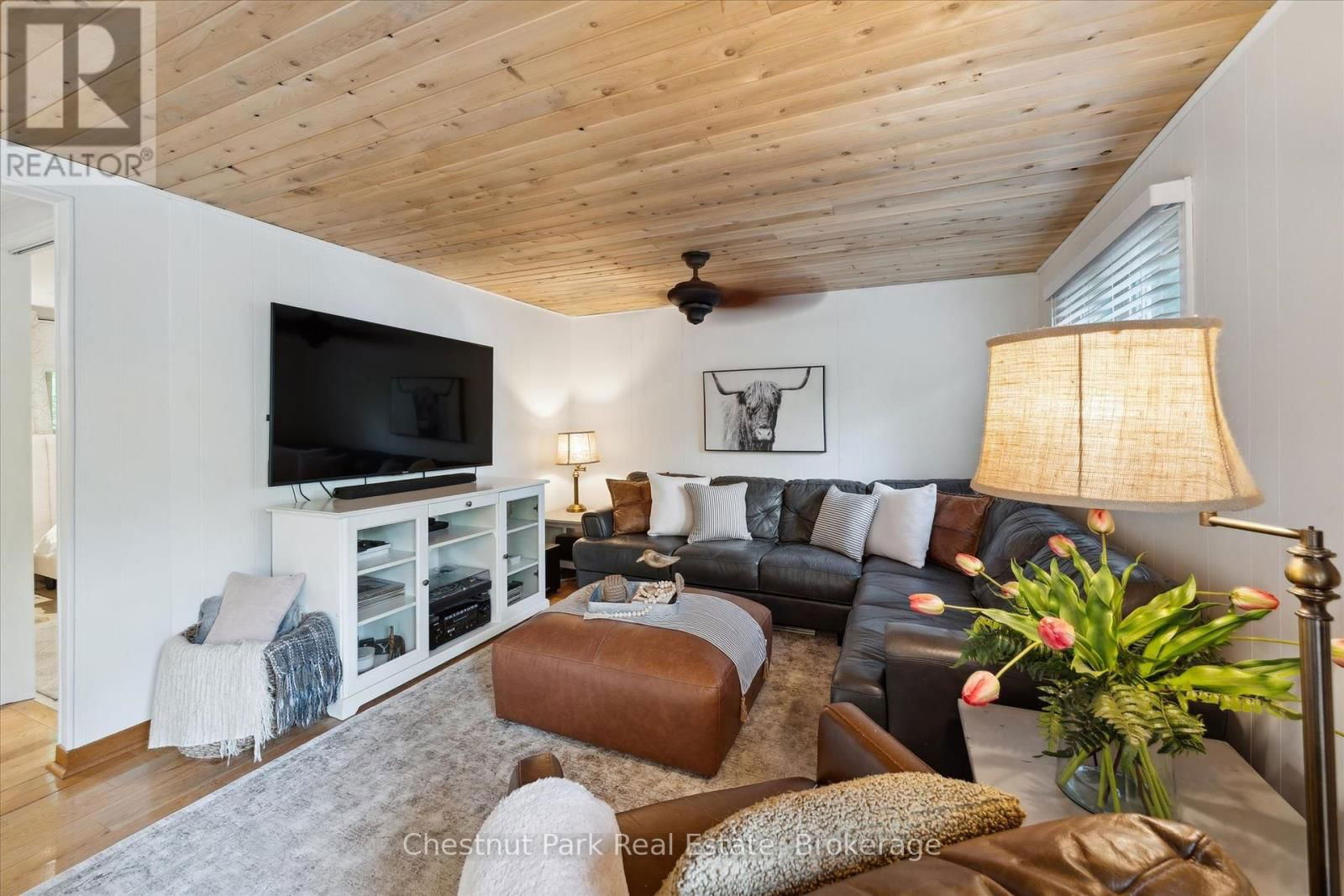 218 NORTH DRIVE Image 17