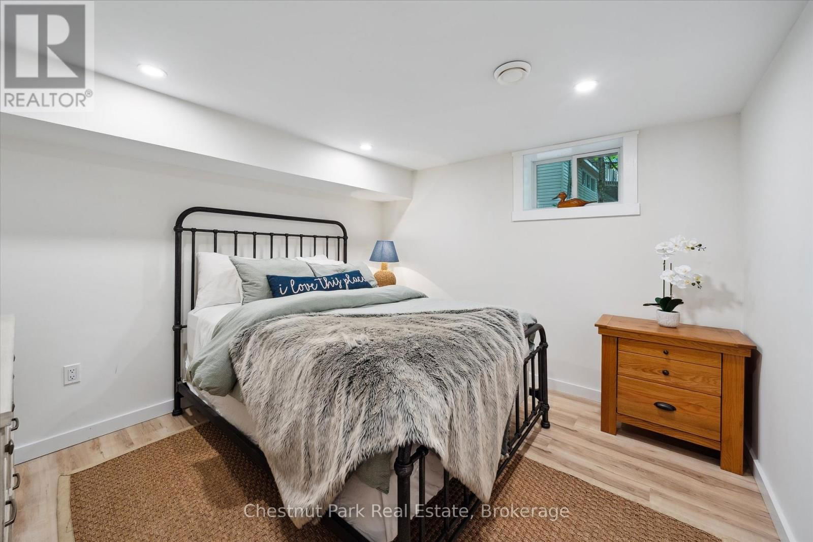 218 NORTH DRIVE Image 31