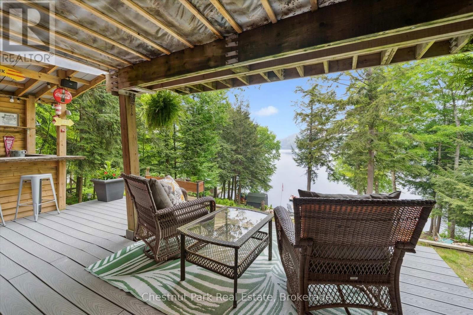 218 NORTH DRIVE Image 34