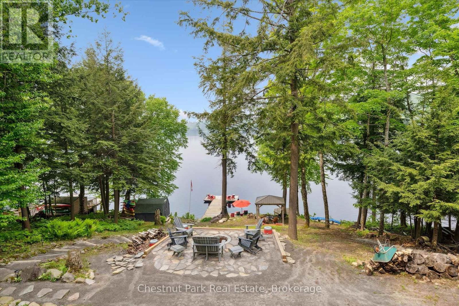 218 NORTH DRIVE Image 36