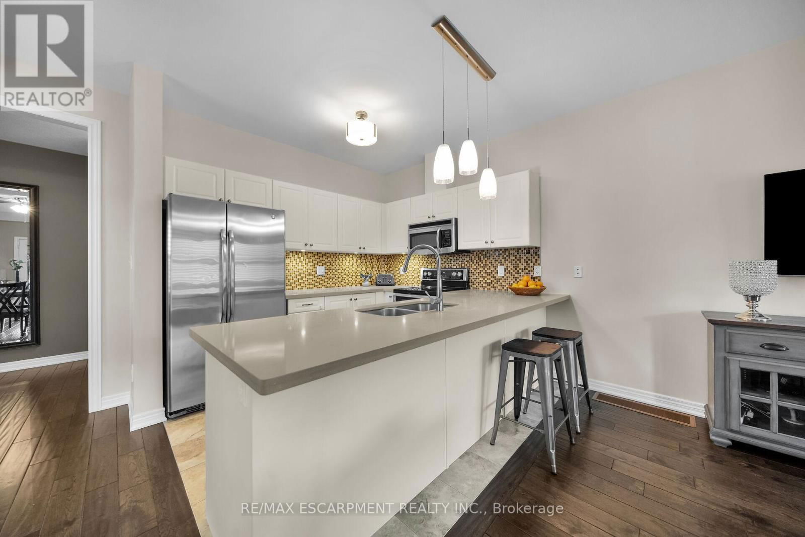 19 NISBET BOULEVARD Image 11