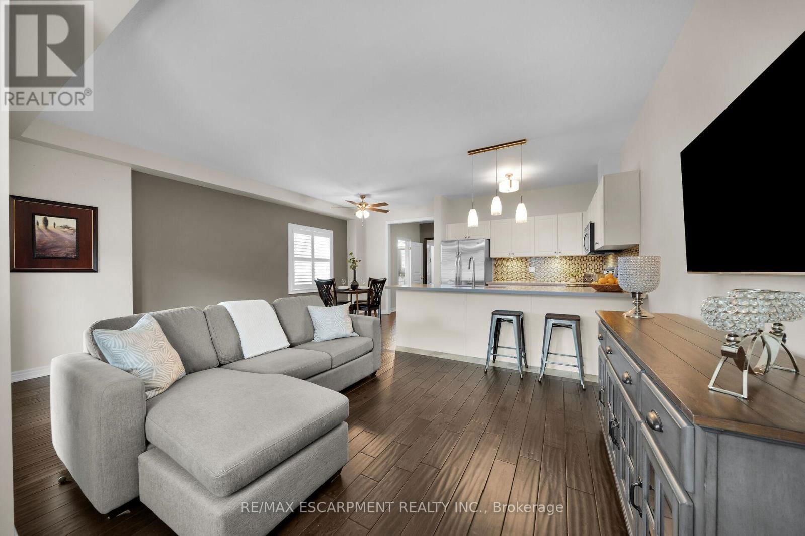 19 NISBET BOULEVARD Image 17