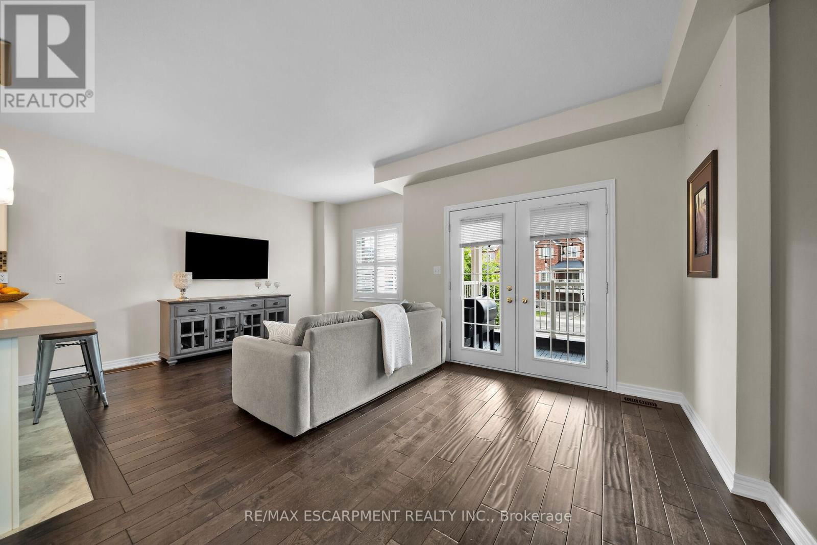 19 NISBET BOULEVARD Image 18