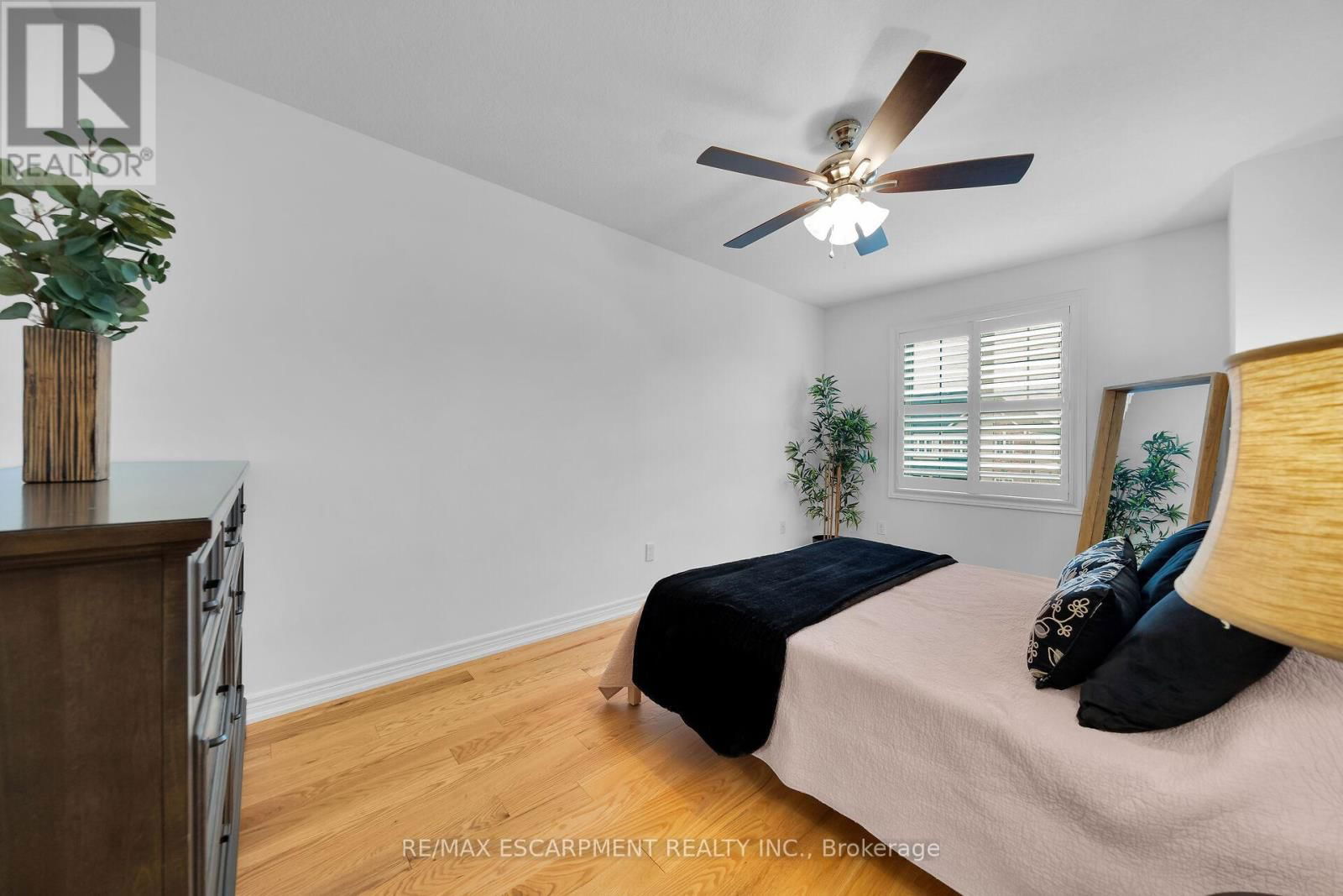 19 NISBET BOULEVARD Image 31