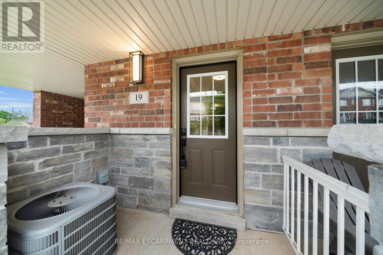 19 NISBET BOULEVARD Image 38