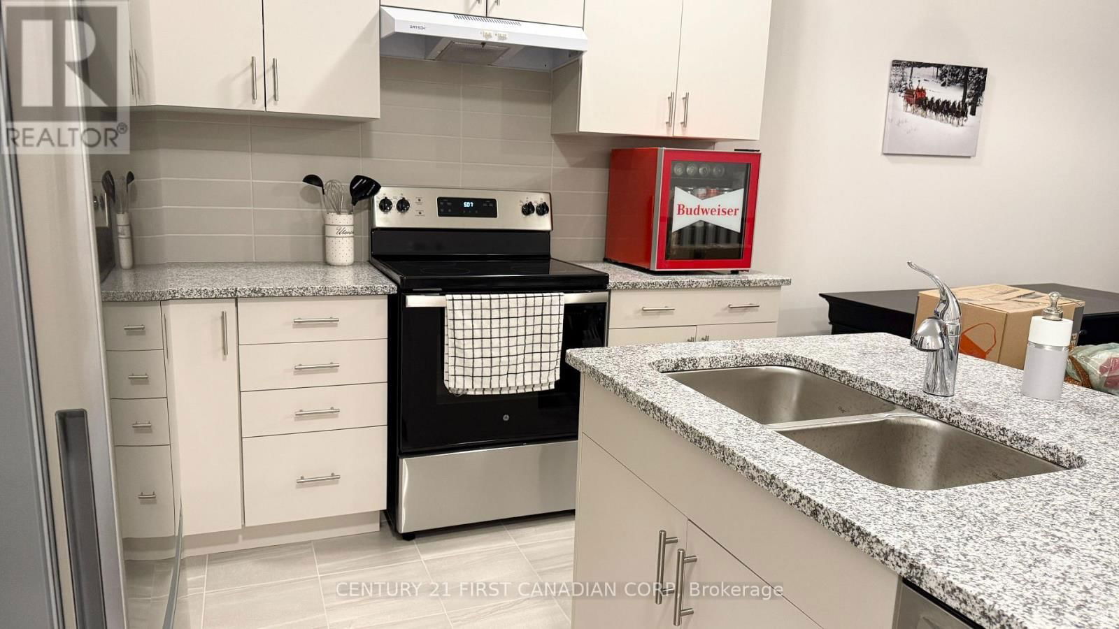 254 MIDDLETON STREET Image 9