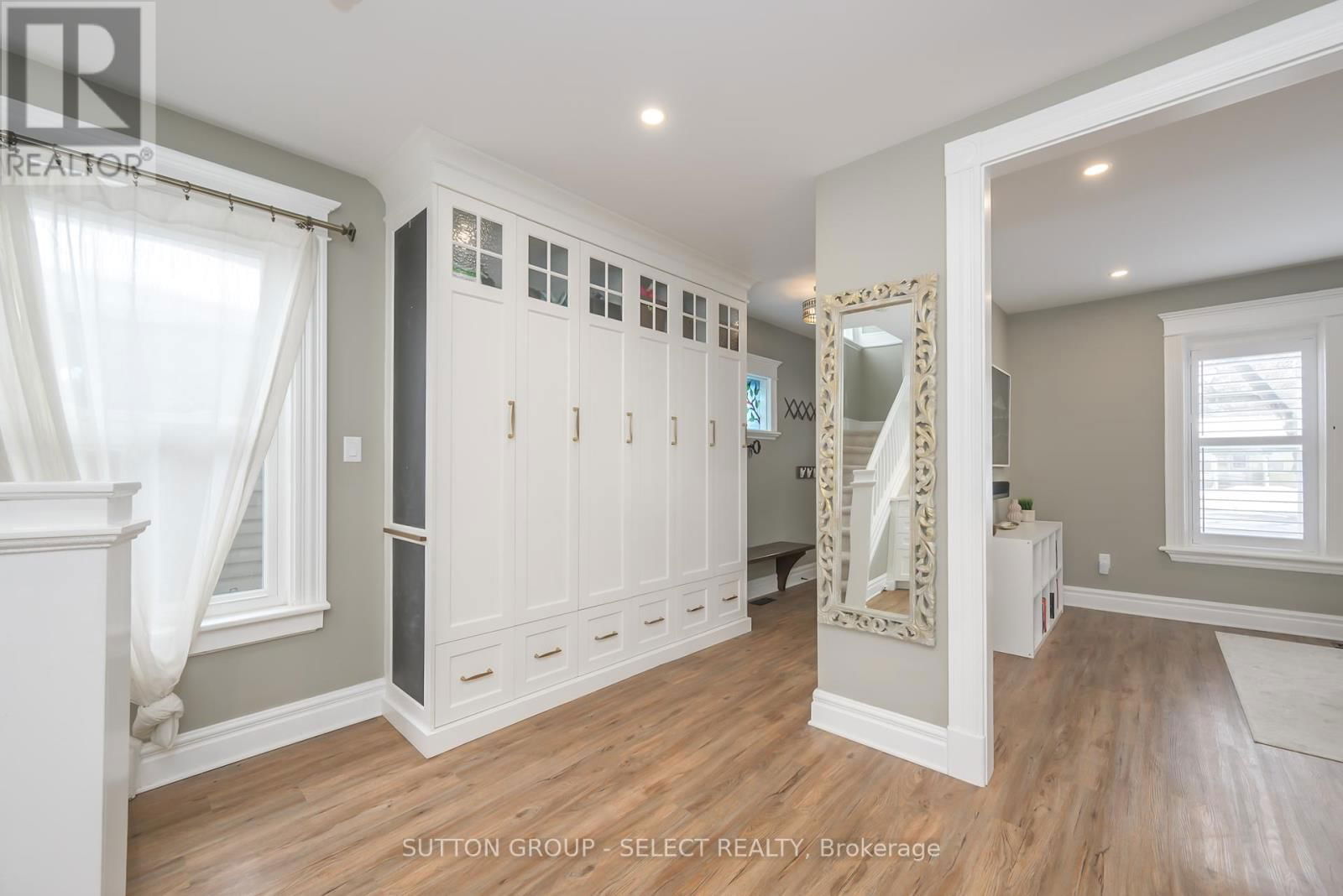 558 PRINCESS AVENUE Image 13