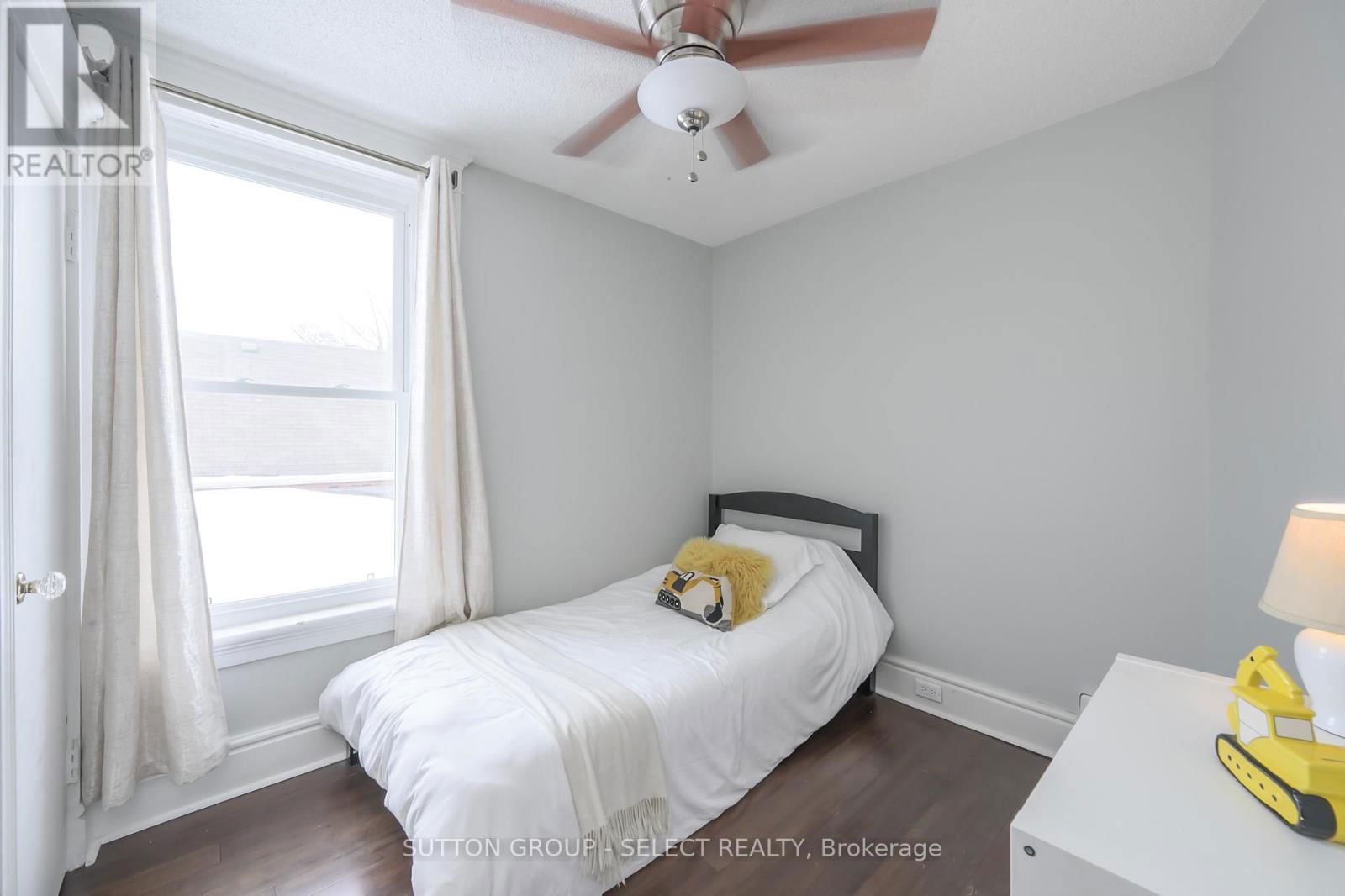 558 PRINCESS AVENUE Image 25