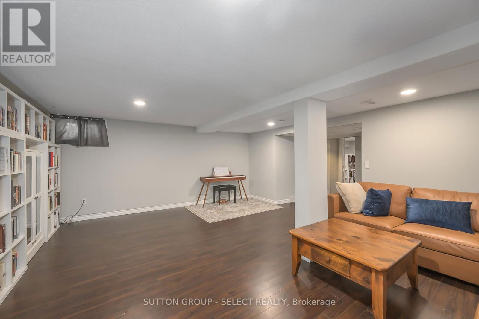 558 PRINCESS AVENUE Image 34