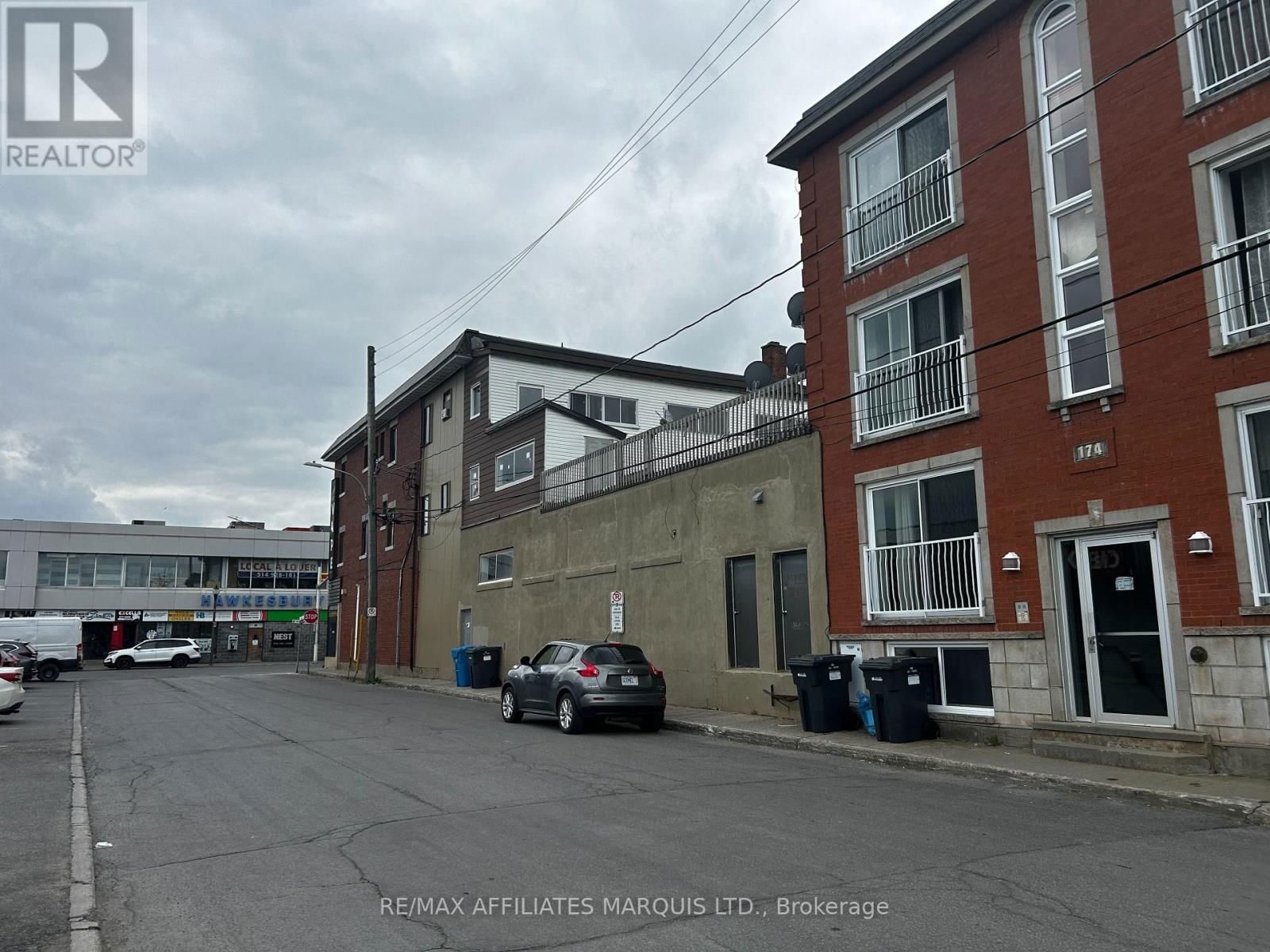 253 MAIN STREET EAST Image 3