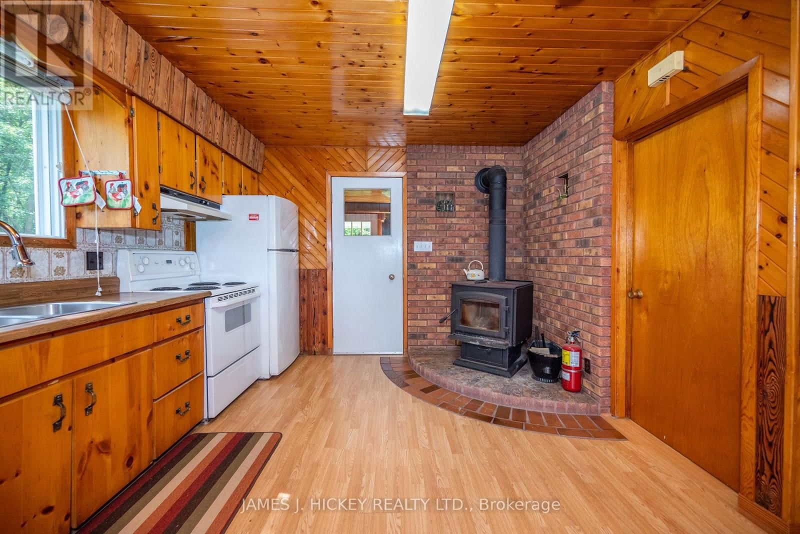 419 DEVLIN LANE Image 16