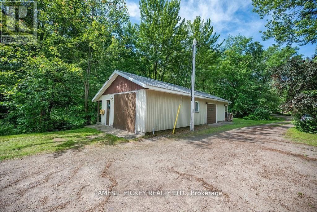 419 DEVLIN LANE Image 28