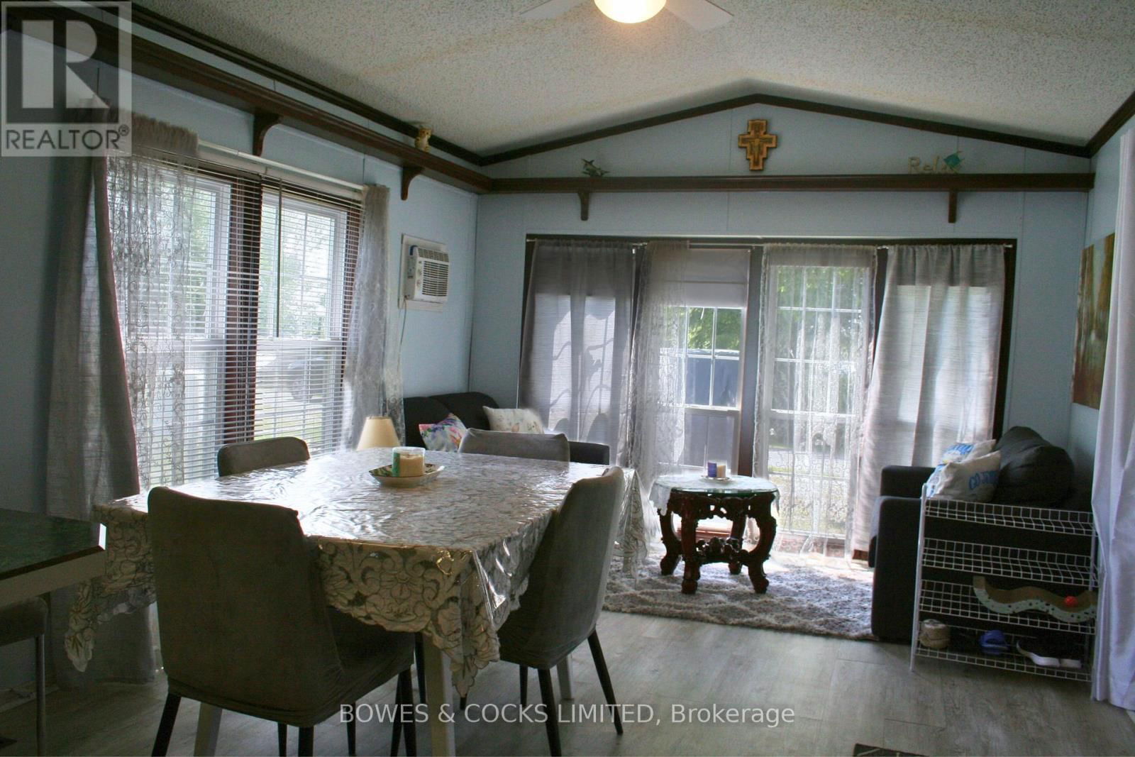 13 TRILLIUM DRIVE Image 7