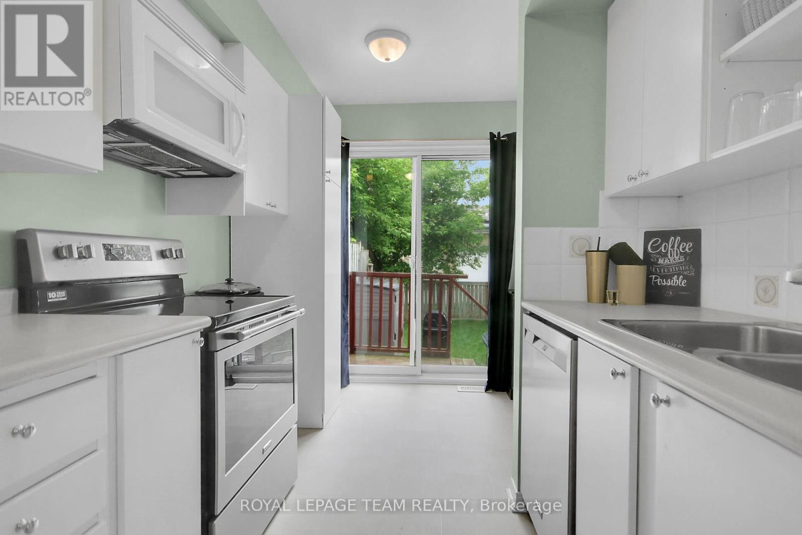 918 MALEY STREET NORTH Image 21