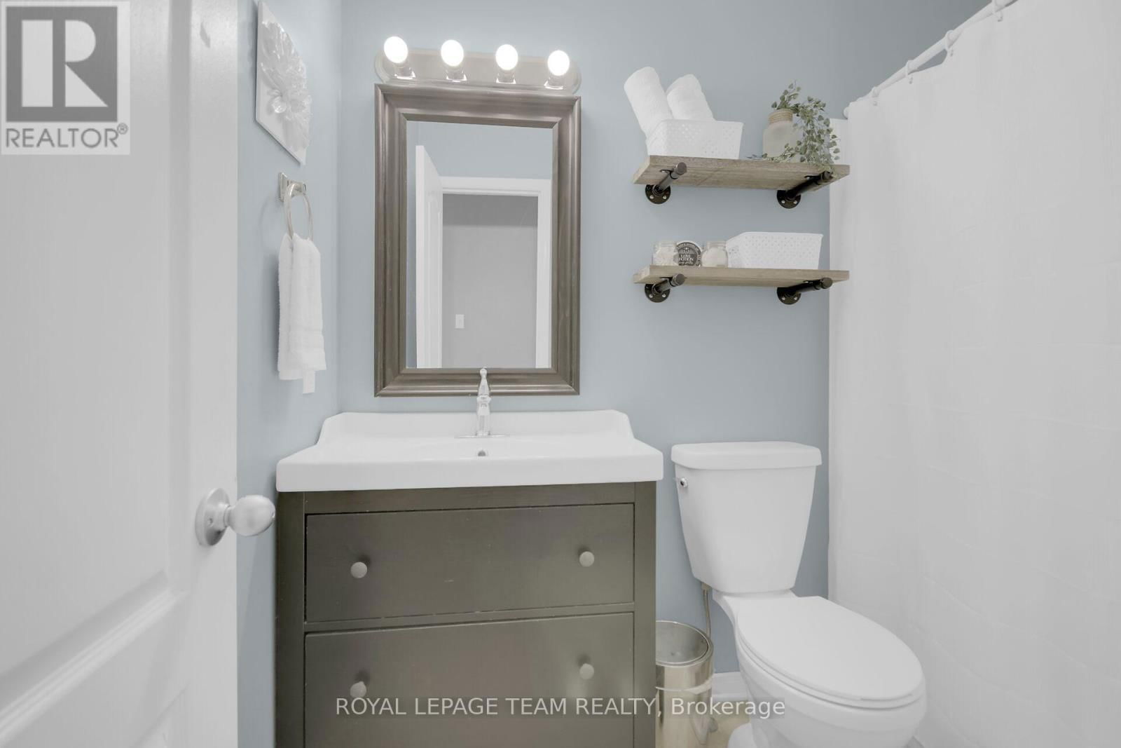 918 MALEY STREET NORTH Image 29
