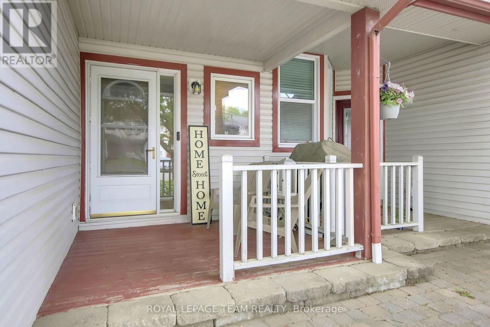 918 MALEY STREET NORTH Image 3