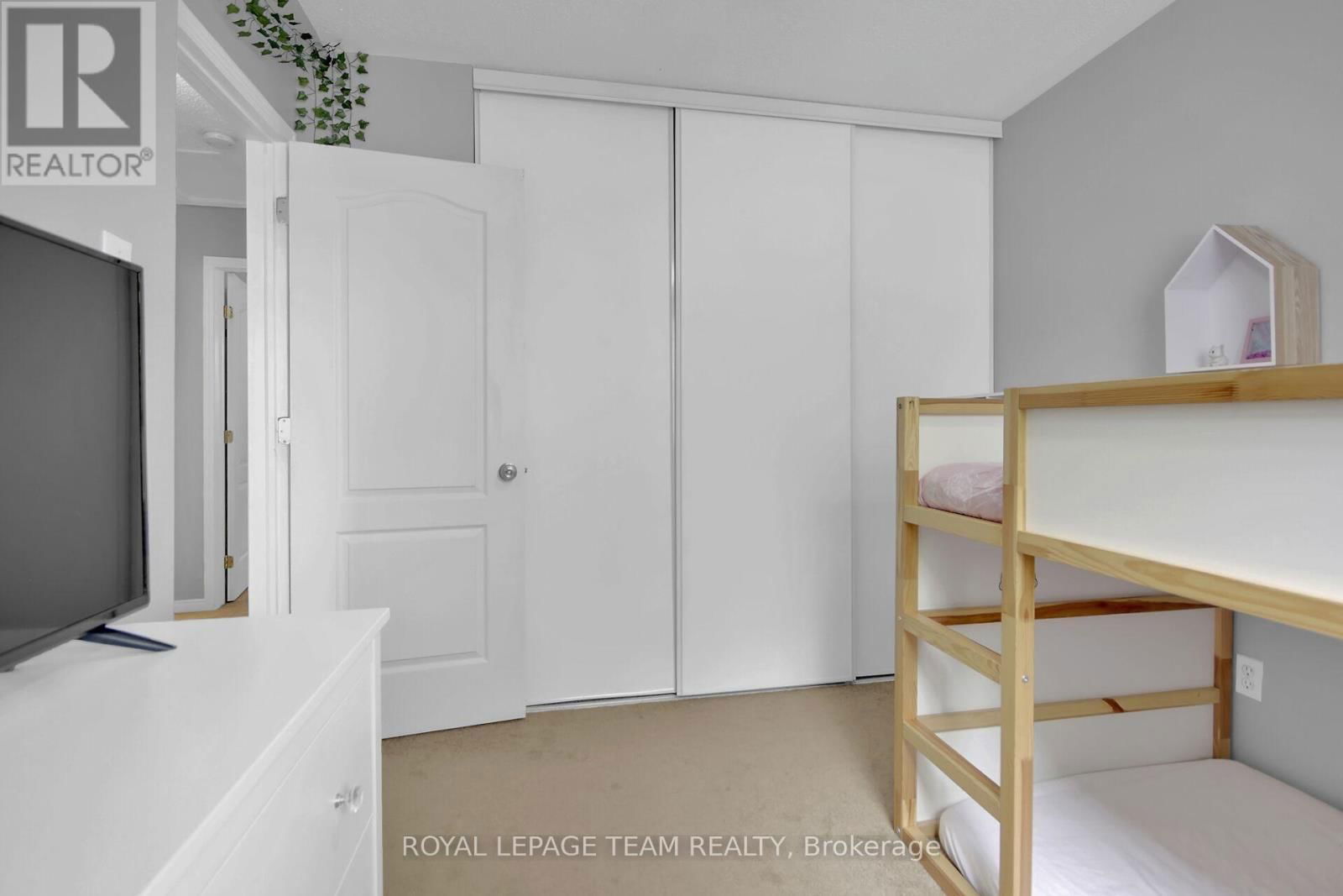 918 MALEY STREET NORTH Image 38